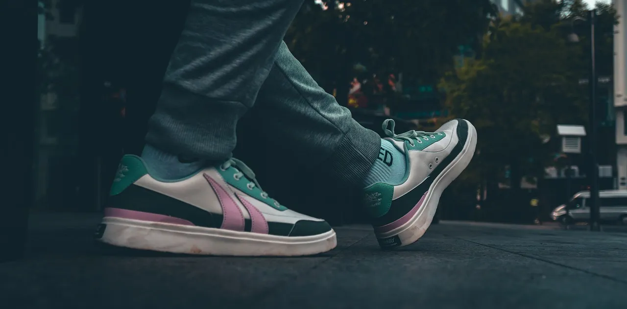 Sneakers